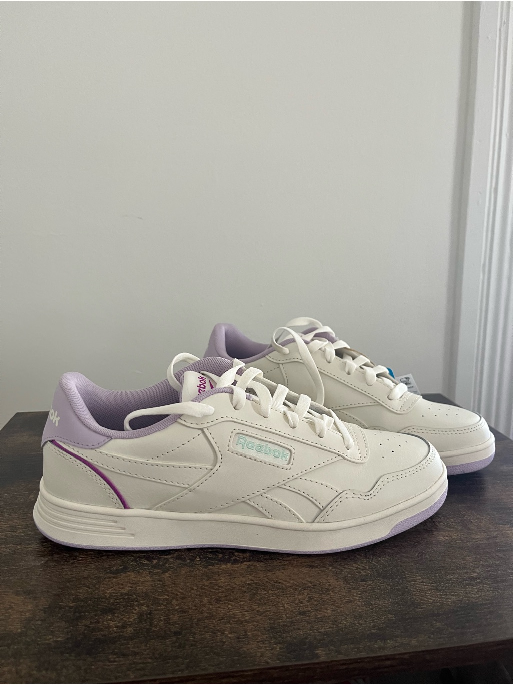 Reebok White Women’s Court Advance Sneaker Size 6.5